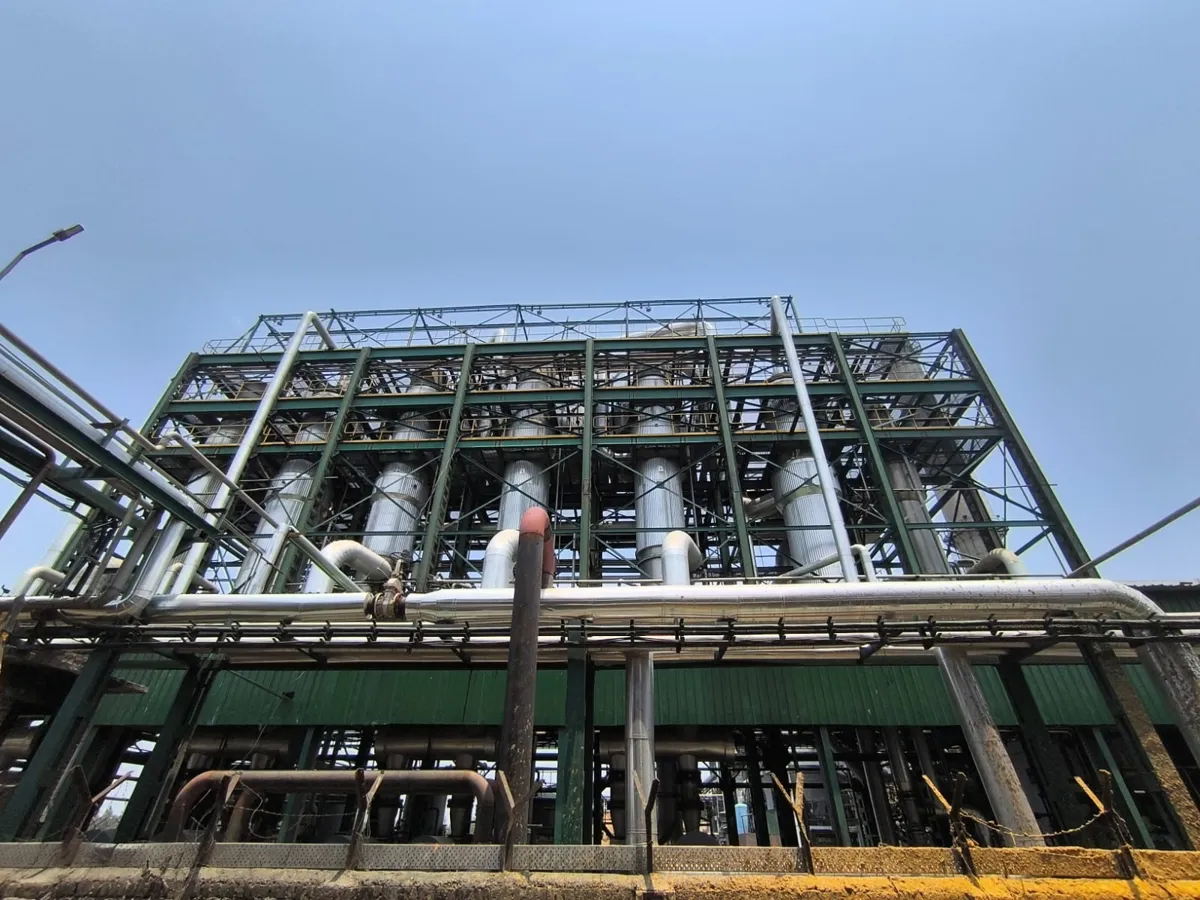 Plant structure with process equipment and piping at site